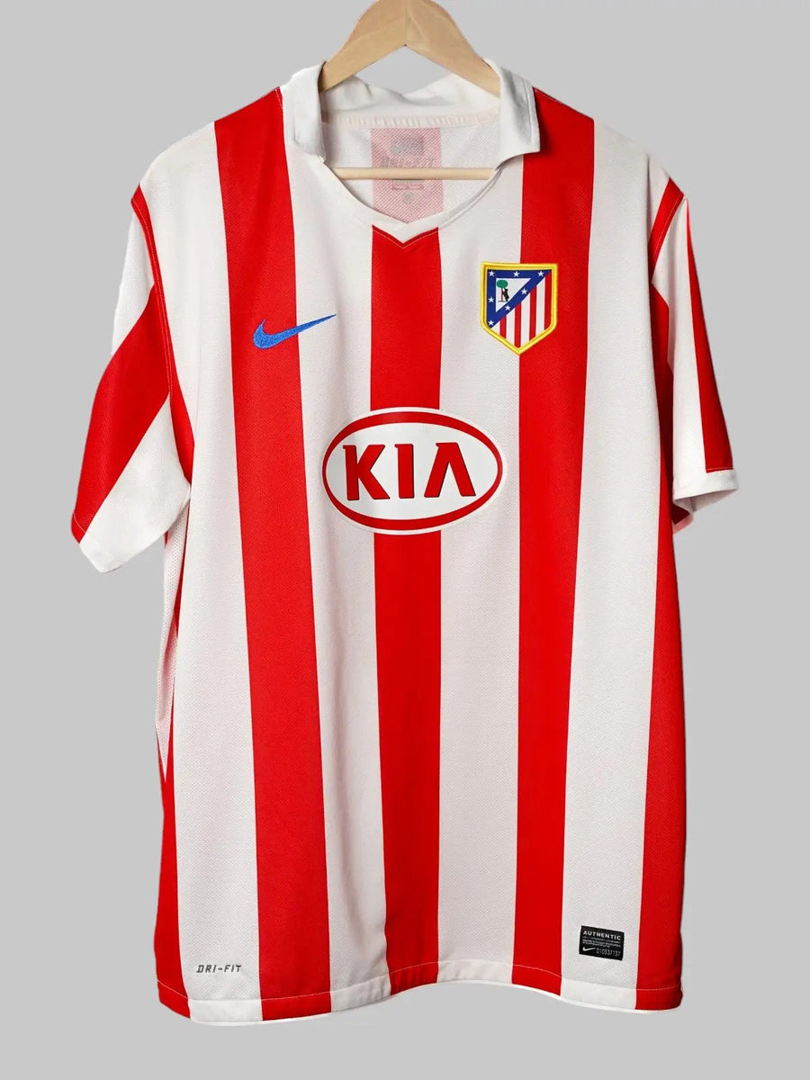 Atletico Madrid Home Shirt 2010/11 Aguero 10 (XL)