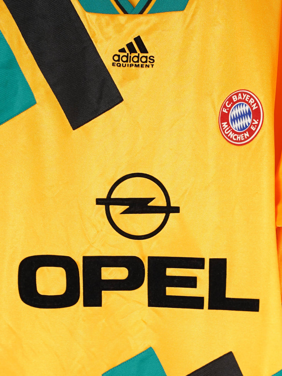 Bayern Munich Away Shirt 1993/95 Klinsmann 18 (XL)