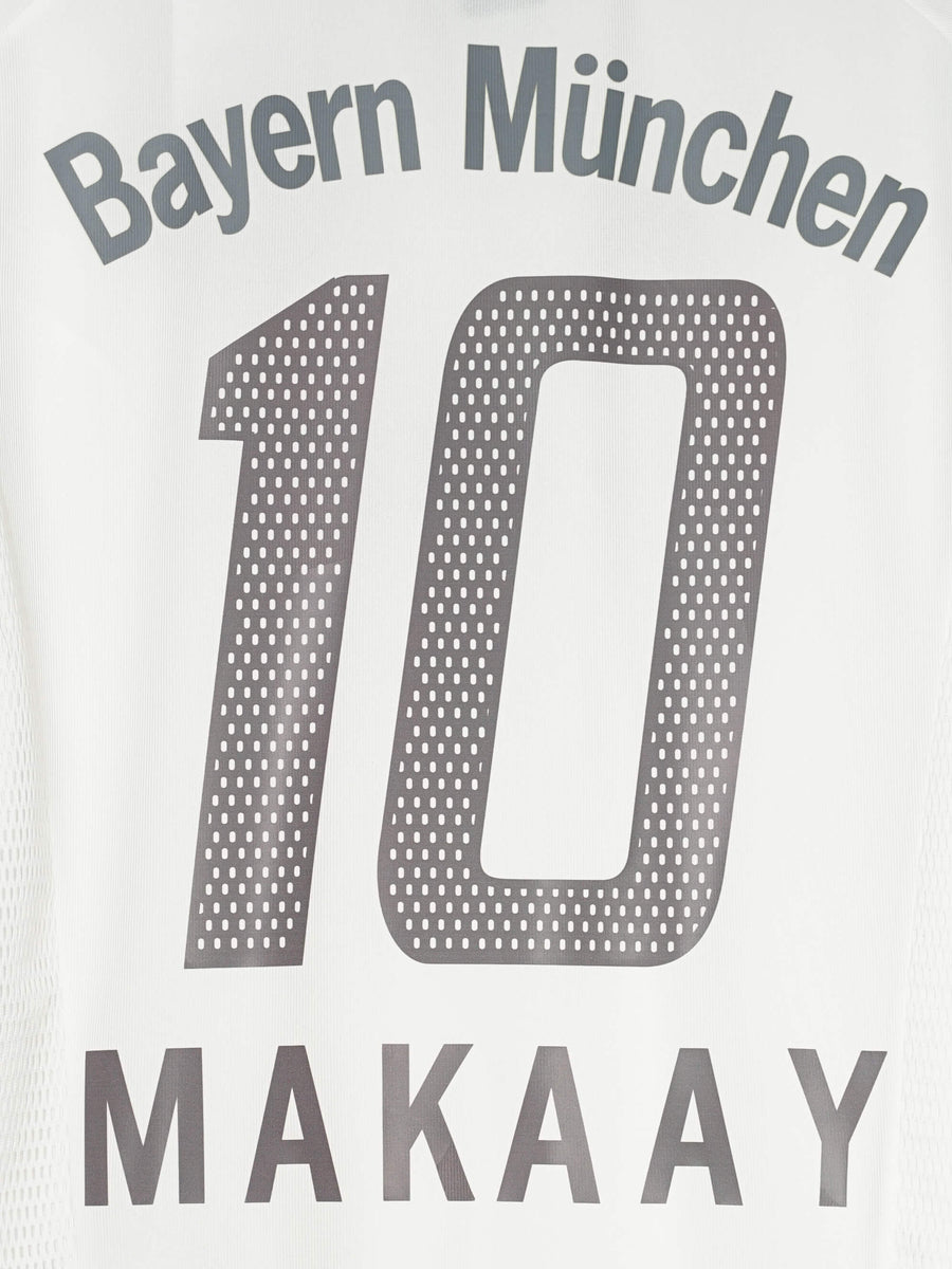 Bayern Munich Away Shirt 2002-04 Makaay 10 (L)