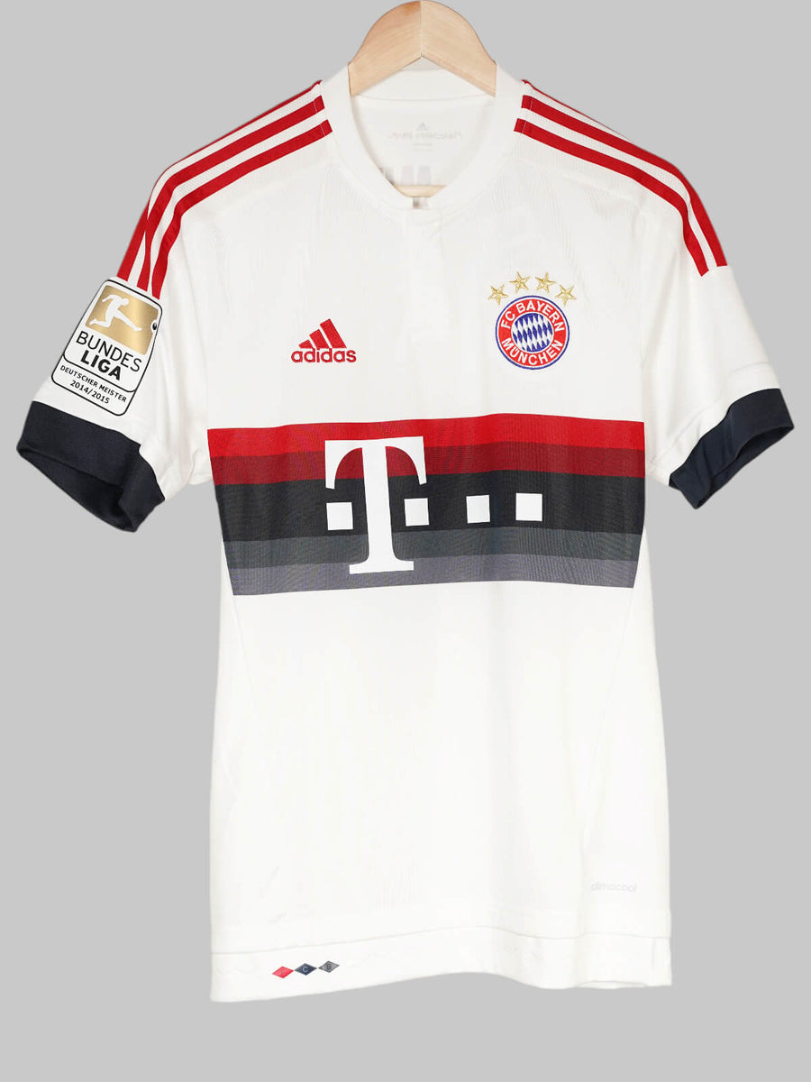 Bayern Munich Away Shirt 2015/16 Robben 10 (M)