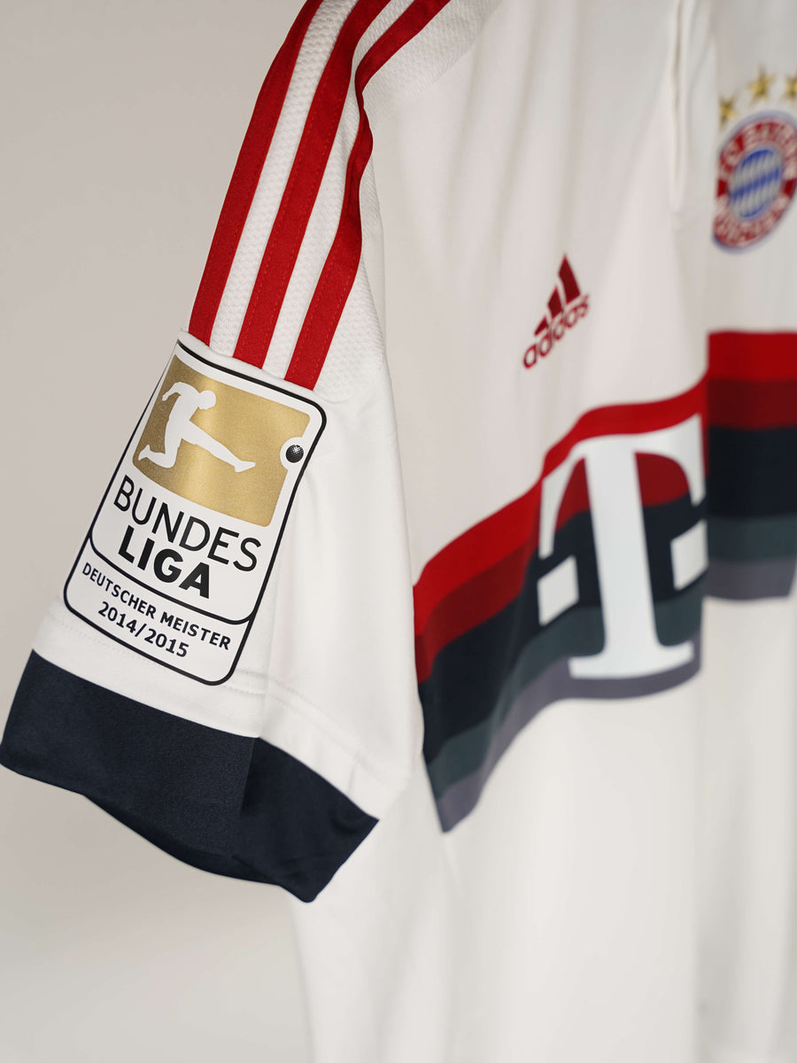 Bayern Munich Away Shirt 2015/16 Robben 10 (M)