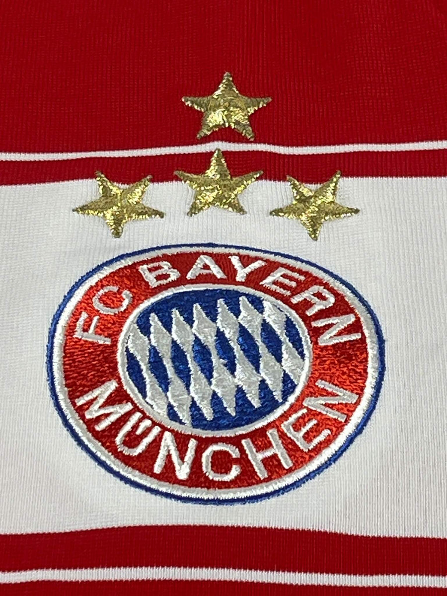 Bayern Munich Home Shirt 2007/8 Toni 9 (M)