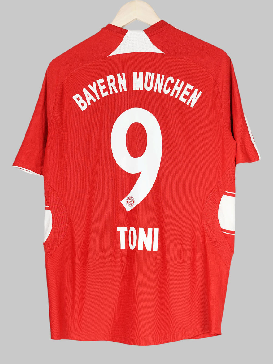 Bayern Munich Home Shirt 2007/8 Toni 9 (M)