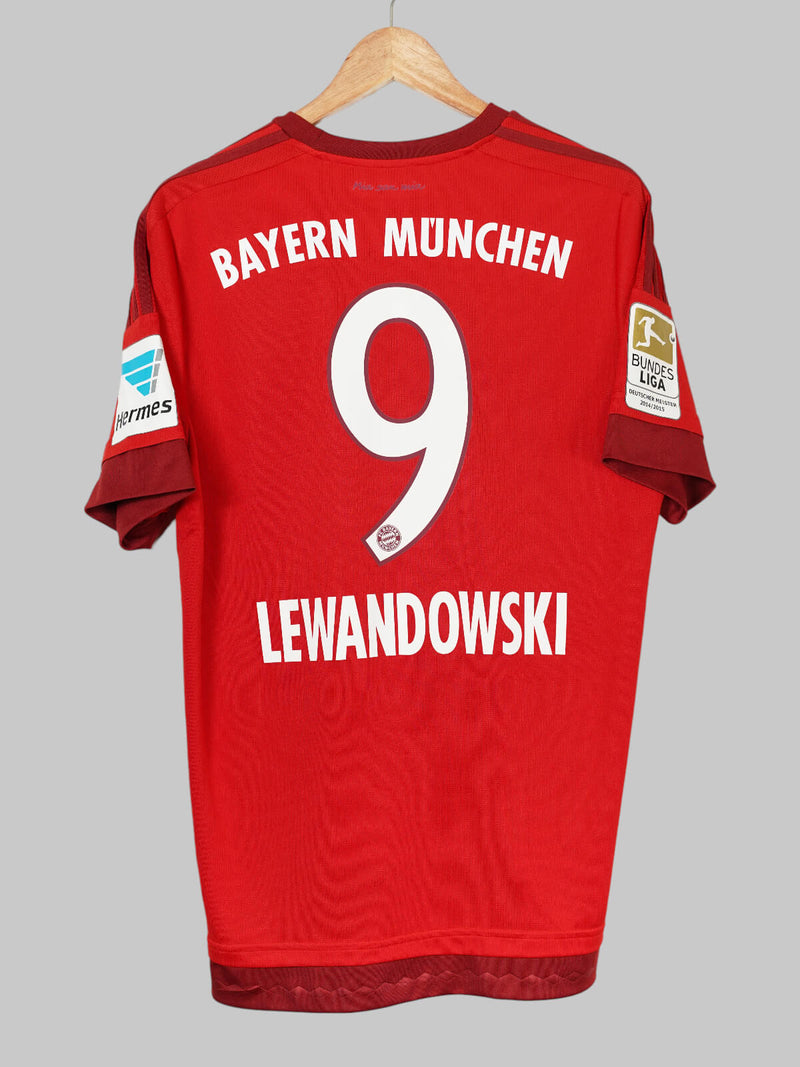 Bayern Munich Home Shirt 2015/16 Lewandowski 9 (L)