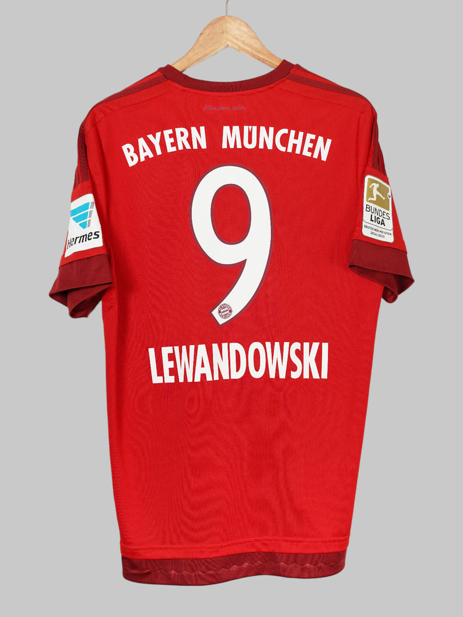 Bayern Munich Home Shirt 2015/16 Lewandowski 9 (L)