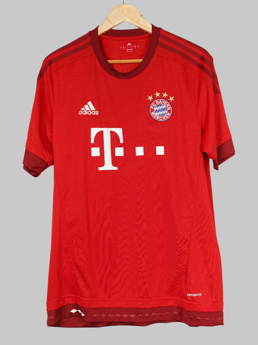 Bayern Munich Home Shirt 2015/16 Lewandowski 9 (L)