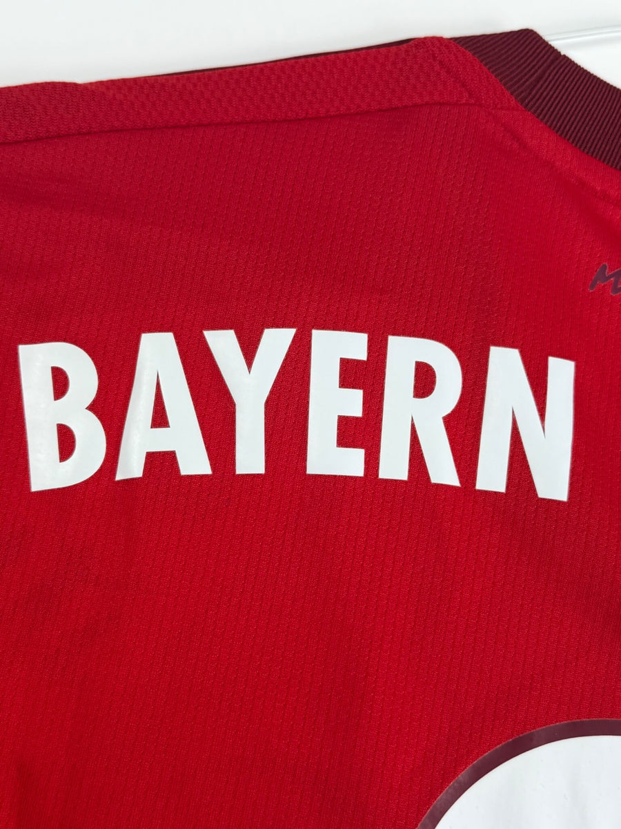 Bayern Munich Home Shirt 2015/16 Lewandowski 9 (L)