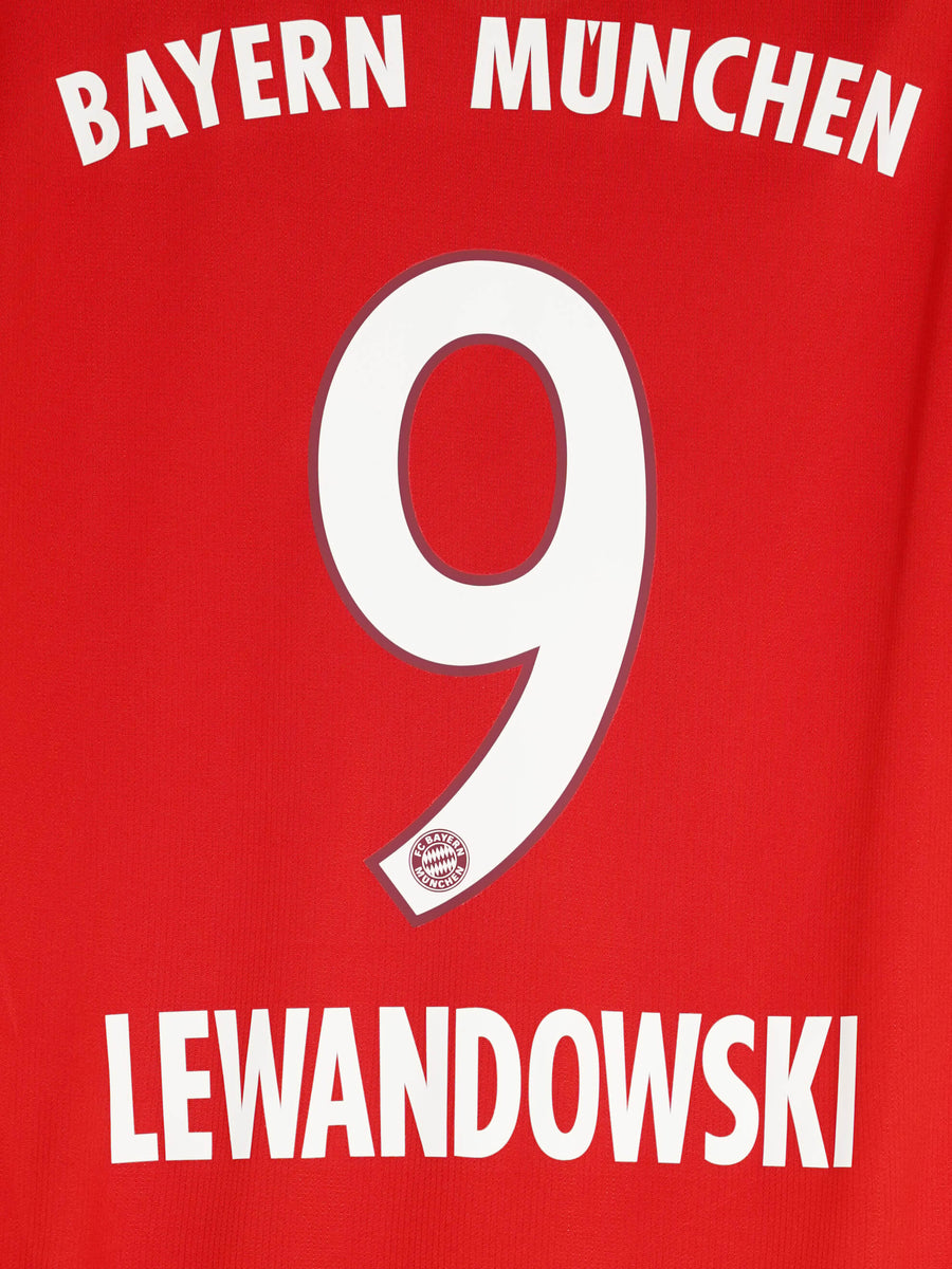Bayern Munich Home Shirt 2015/16 Lewandowski 9 (XL)