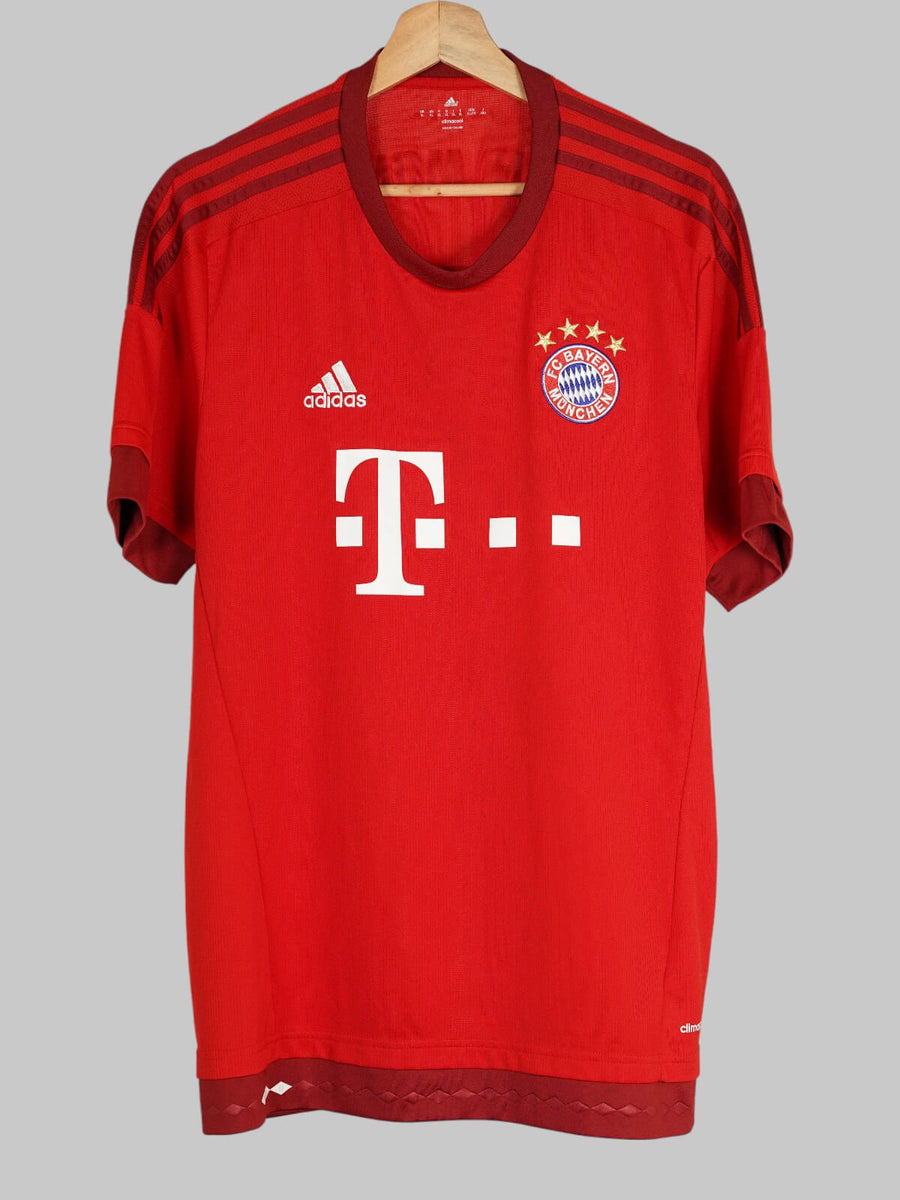 Bayern Munich Home Shirt 2015/16 Lewandowski 9 (XL)