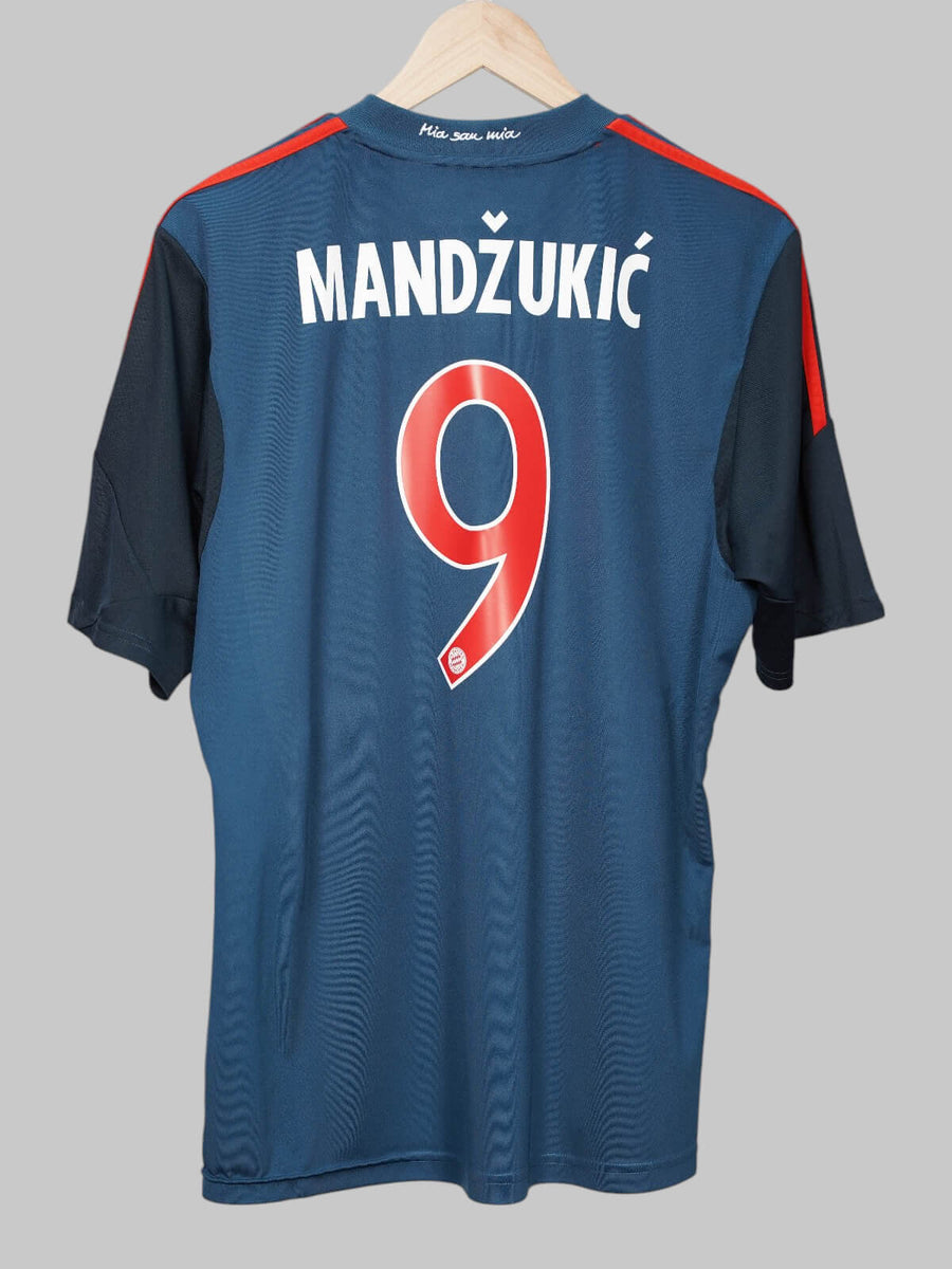 Bayern Munich Third Shirt 2013/14 Mandzukic 9 (L)