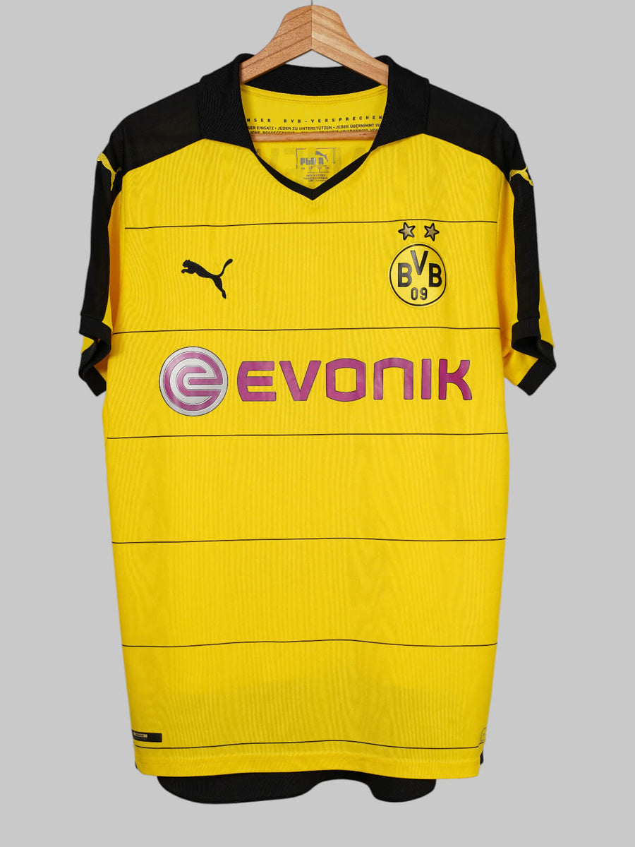 Borussia Dortmund Home Shirt 2015/16 Aubameyang 17 (M)