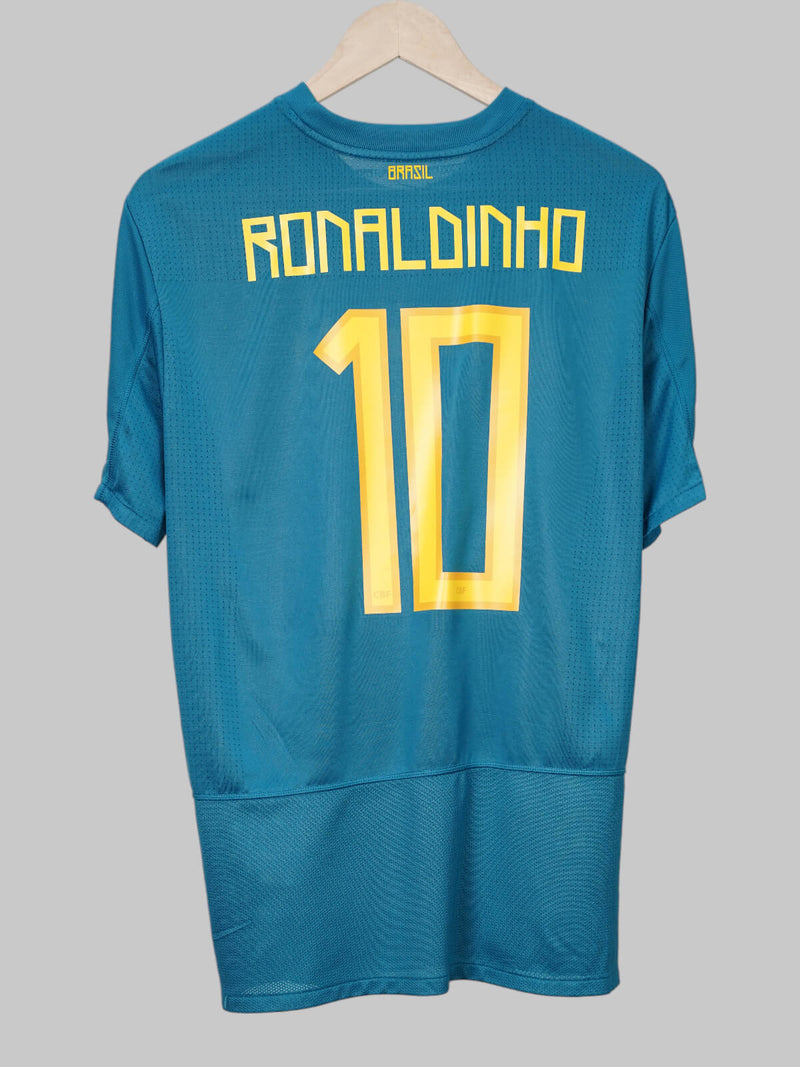 Brazil Away Shirt 2011/12 Ronaldinho 10 (L)