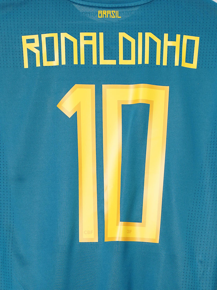 Brazil Away Shirt 2011/12 Ronaldinho 10 (L)