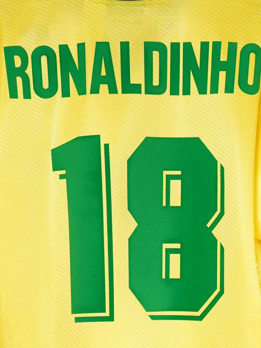 Brazil Home Shirt 1995/96 Ronaldinho 18 (XL)