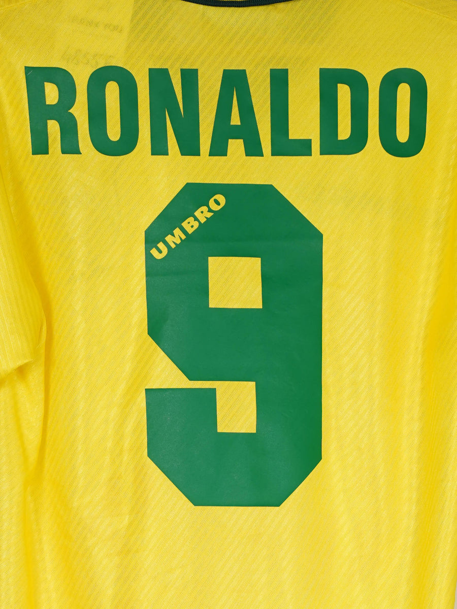 Brazil Home Shirt 1996/97 Ronaldo 9 (S)