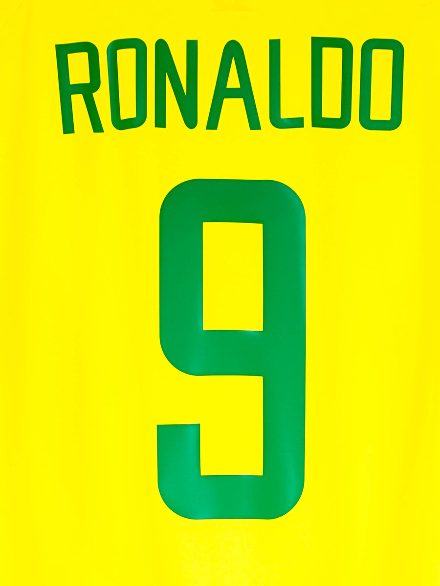 Brazil Home Shirt 2002/3 Ronaldo 9 (XL)
