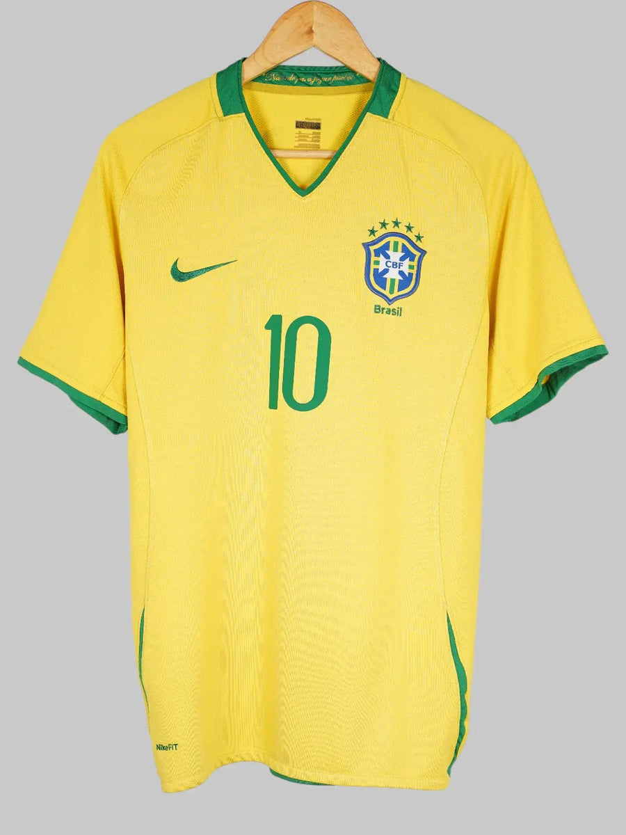 Brazil Home Shirt 2008/10 Ronaldinho 10 (XL)