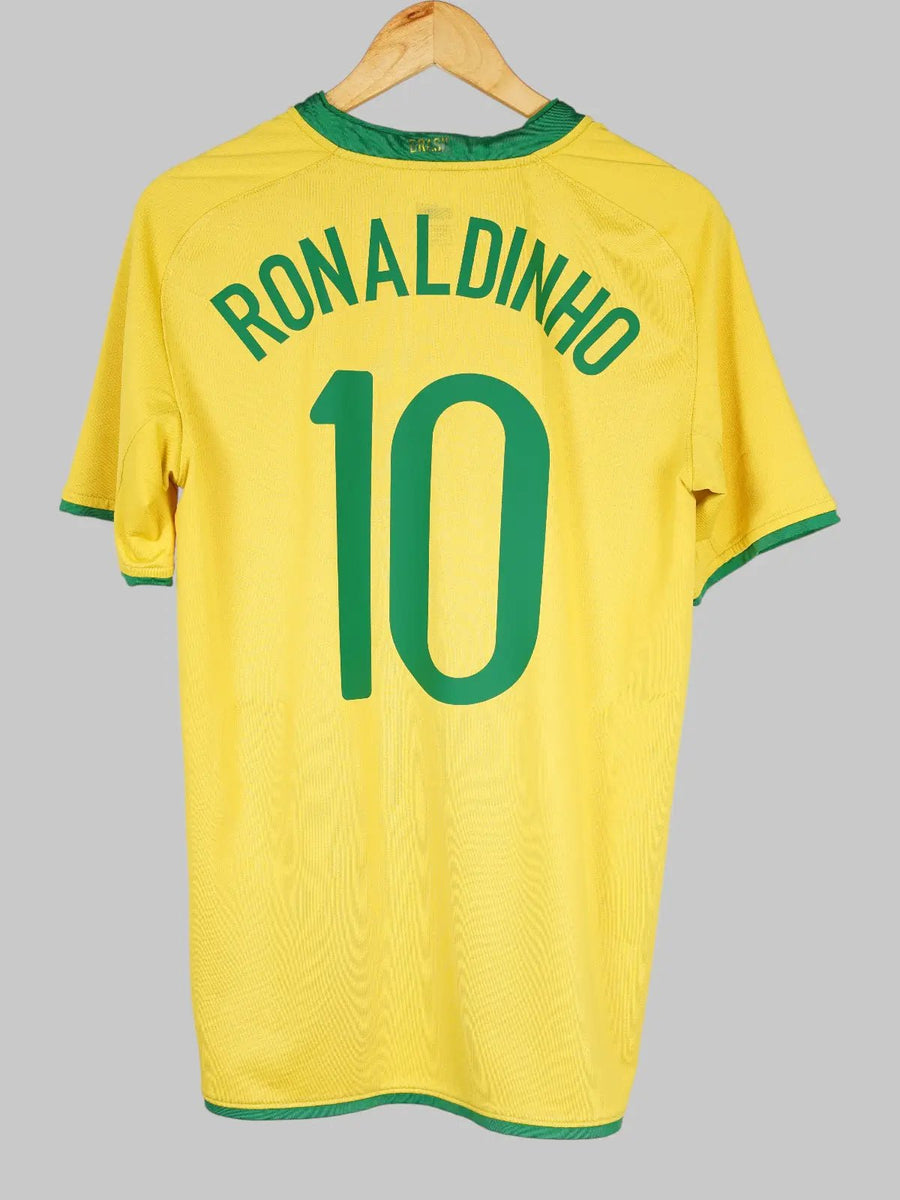 Brazil Home Shirt 2008/10 Ronaldinho 10 (XL)