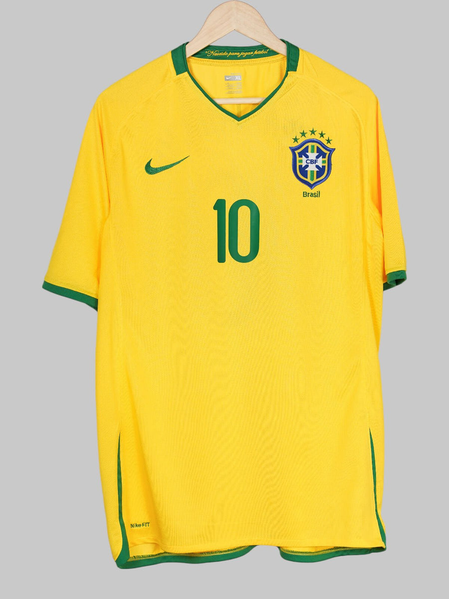 Brazil Home Shirt 2008/9 Ronaldinho 10 (XL)