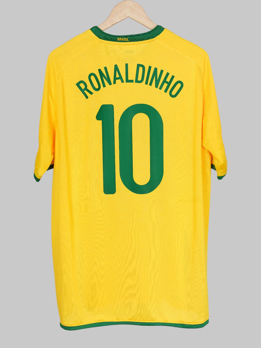 Brazil Home Shirt 2008/9 Ronaldinho 10 (XL)