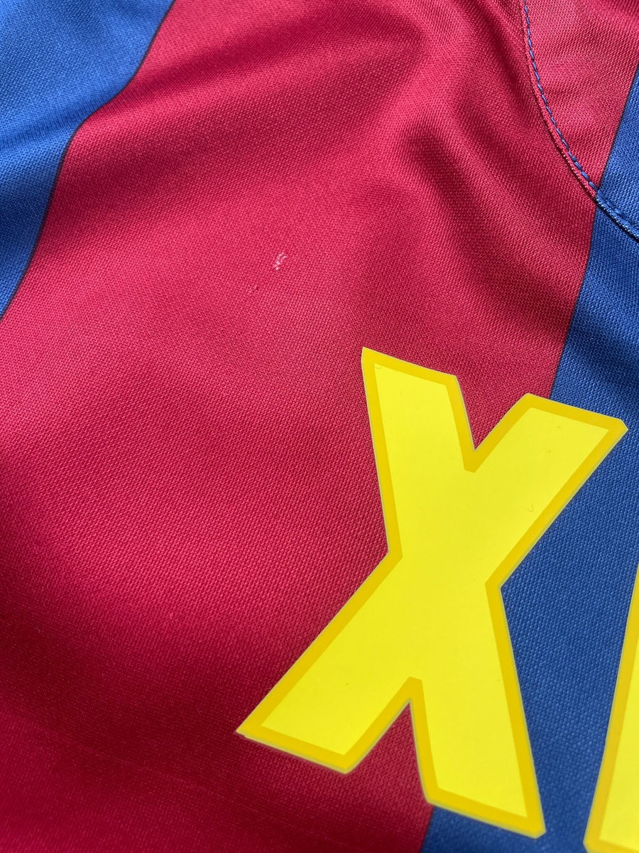 2010/11 Barcelona Xavi #6 Home Shirt (M)