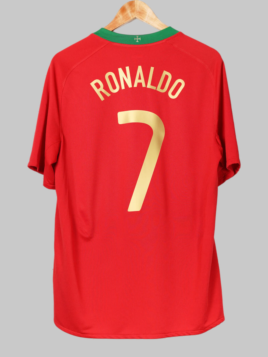 2008/09 Portugal Ronaldo #7 Home Shirt (M)