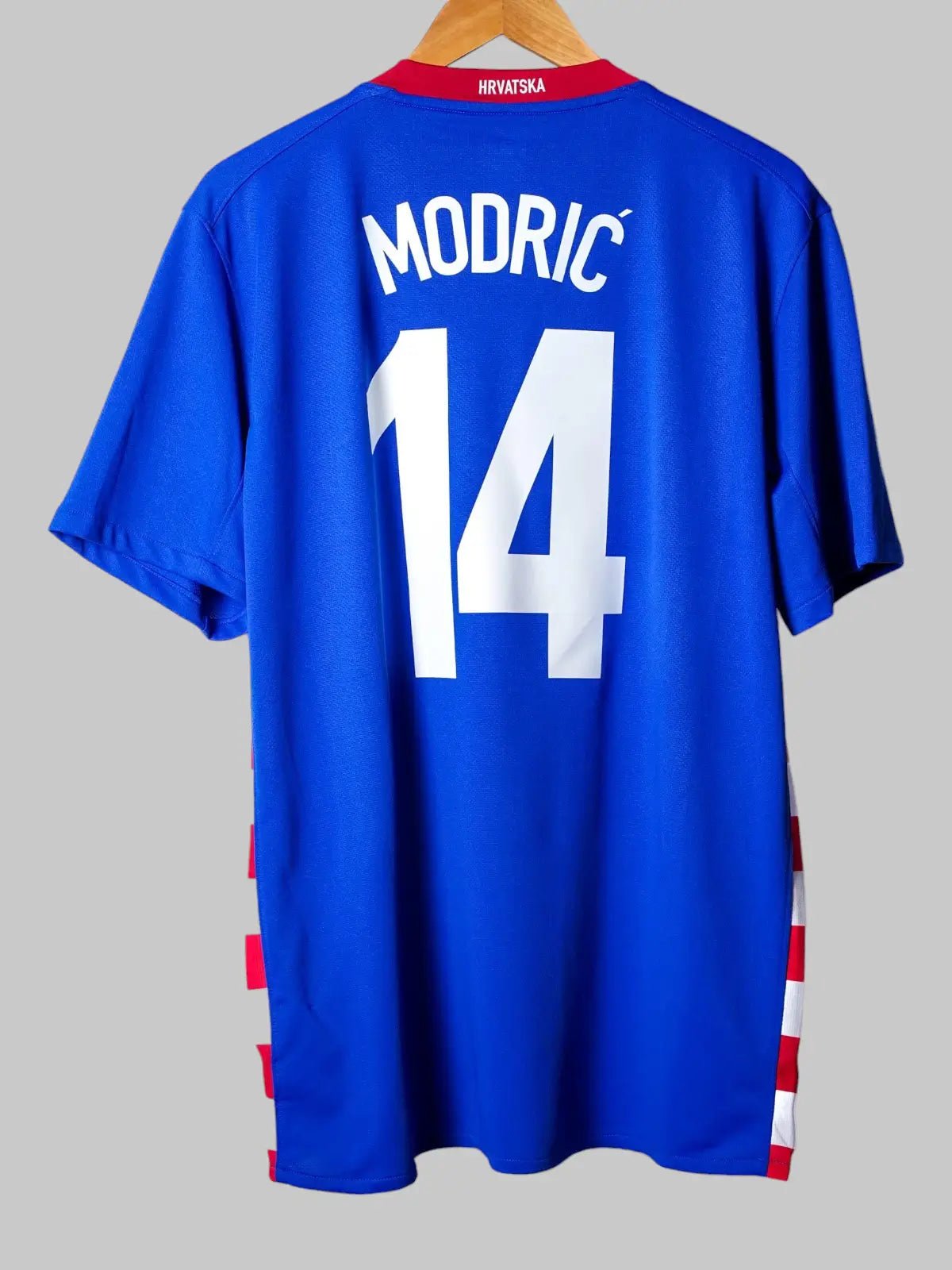 2008/9 Croatia Modric #14 Away Shirt (L) Nike – First11