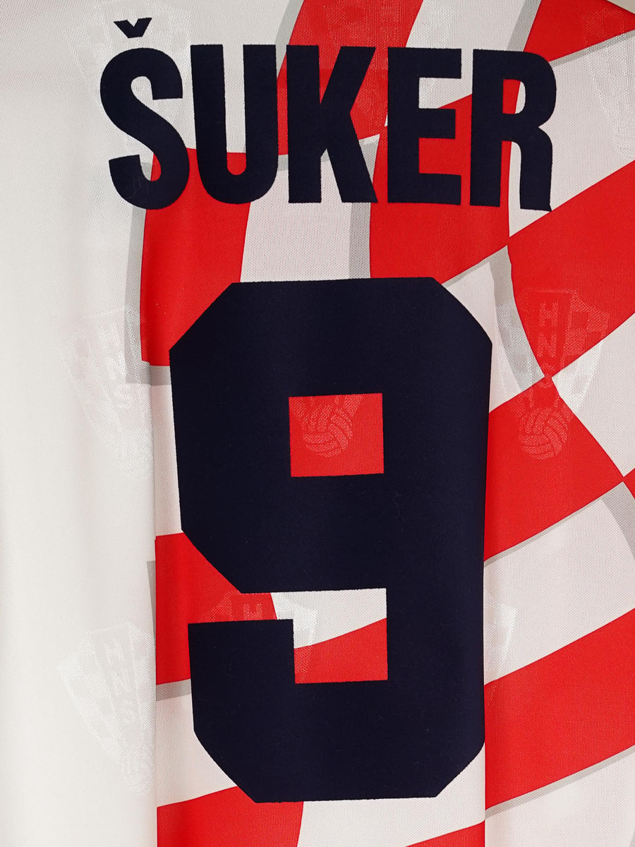 Croatia Home Shirt 1998/99 Suker 9 (L)