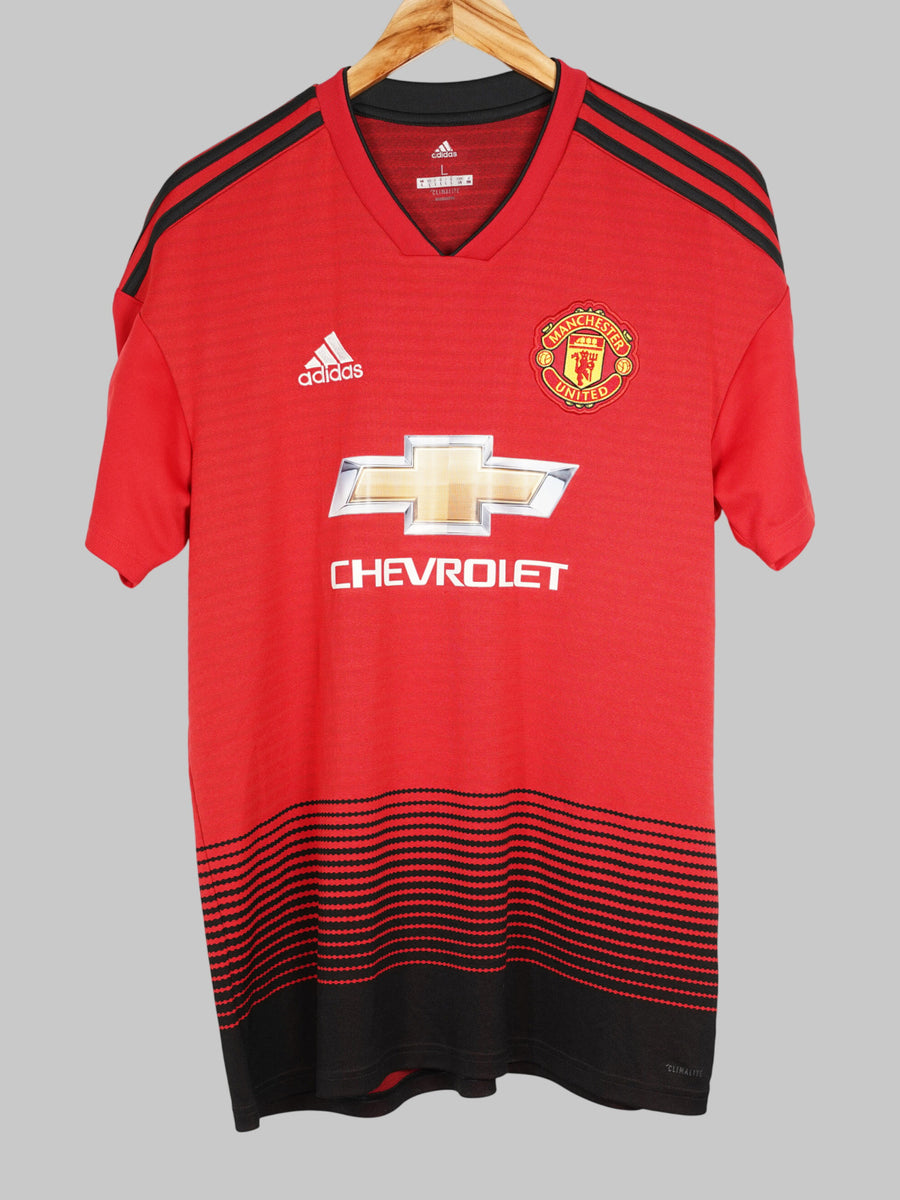 2018/19 Manchester United Valencia #25 Home Shirt (L)