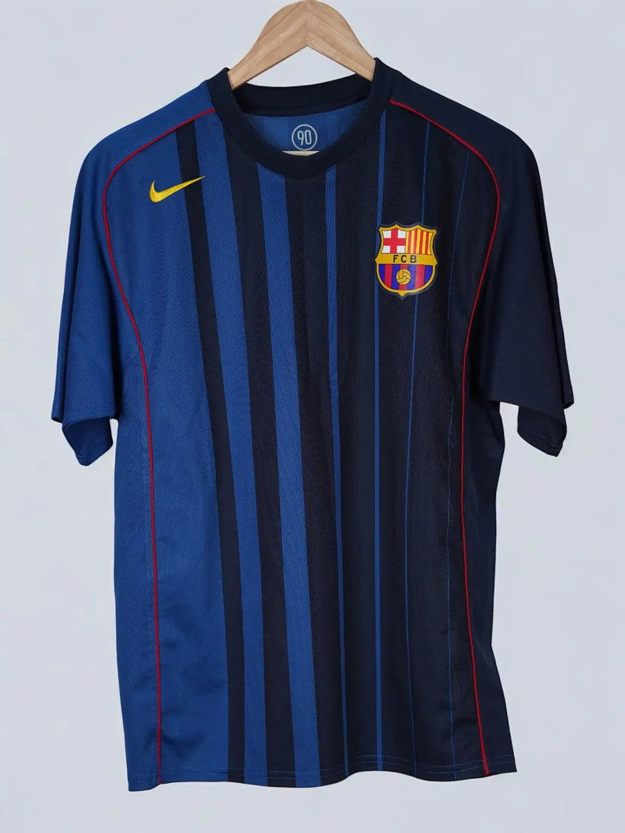FC Barcelona Away Shirt 2004/5 Messi 30 (M)