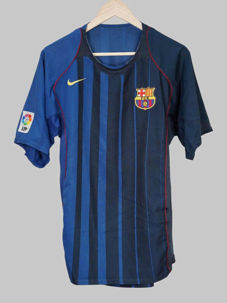 FC Barcelona Away Shirt 2004/5 Ronaldinho 10 (L)