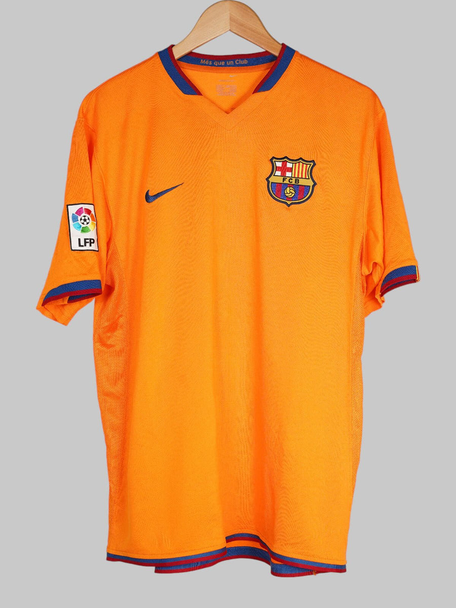 FC Barcelona Away Shirt 2006-08 Ronaldinho 10 (L)