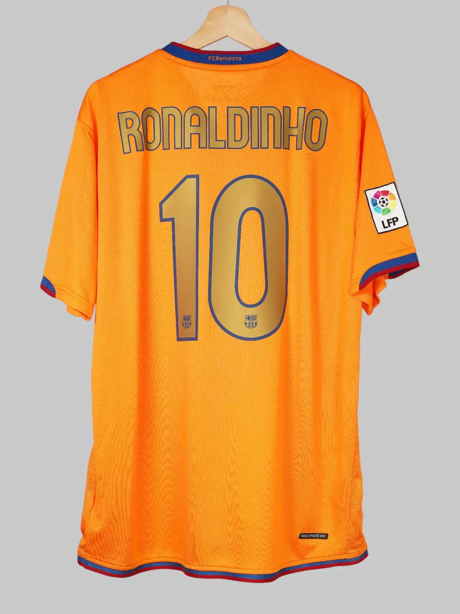 FC Barcelona Away Shirt 2006/7 Ronaldinho 10 (XL)