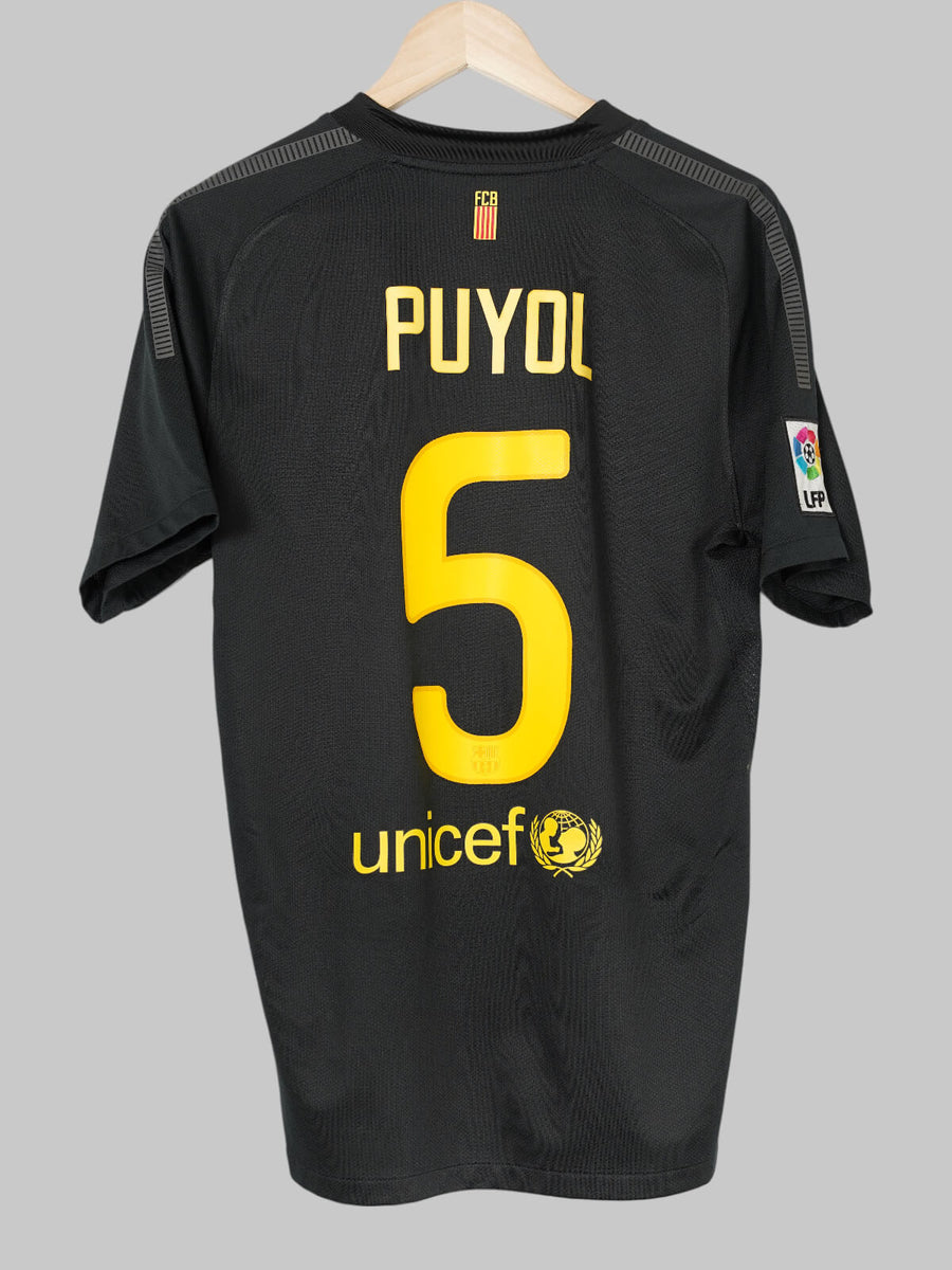 FC Barcelona Away Shirt 2011/12 Puyol 5 (M)