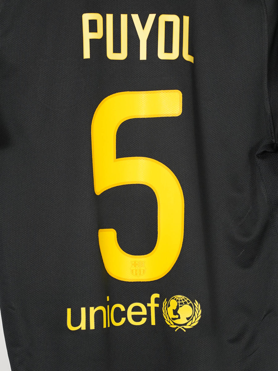 FC Barcelona Away Shirt 2011/12 Puyol 5 (M)