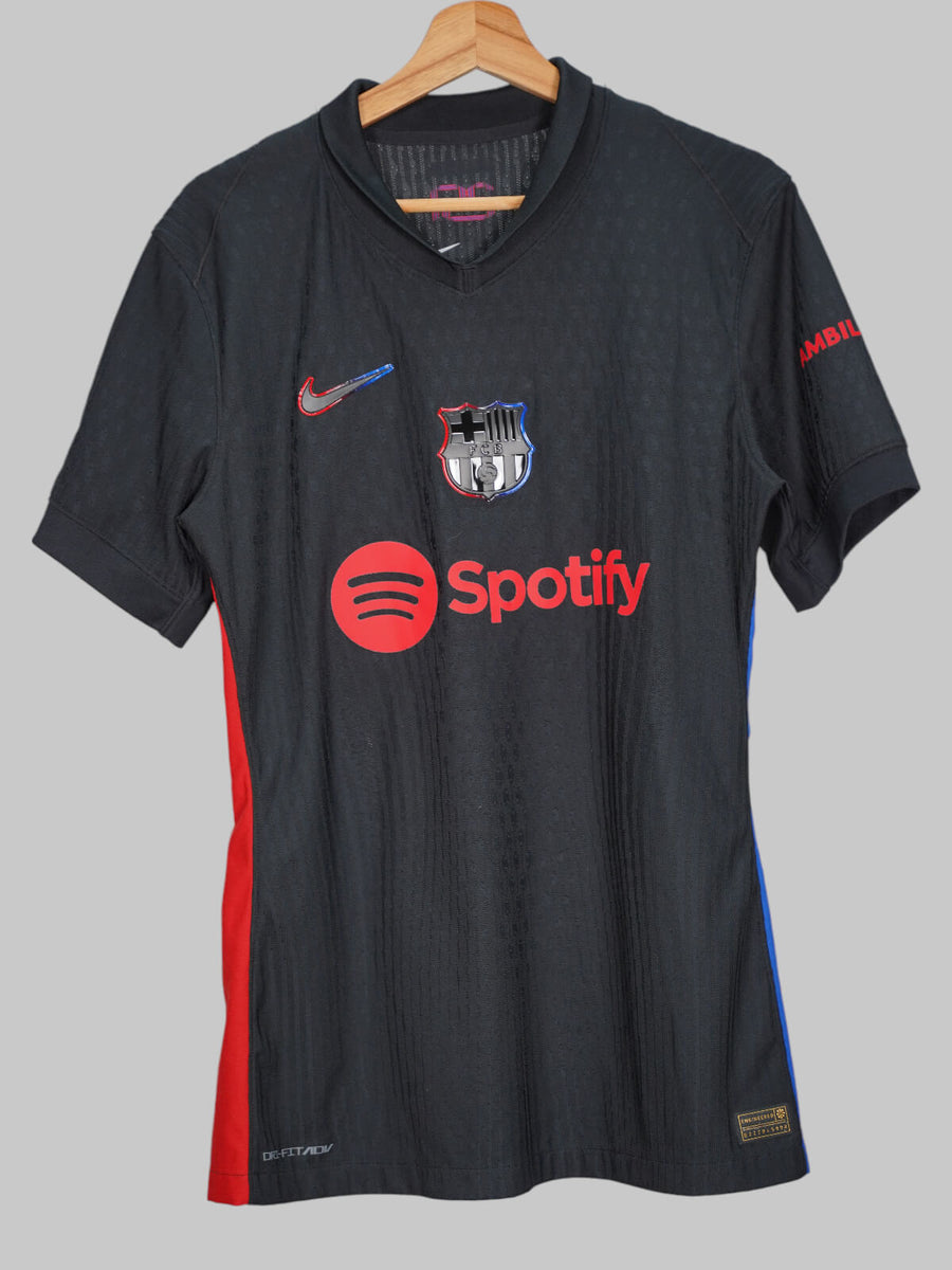 FC Barcelona Away Shirt Player Issue 2024/25 F. De Jong 21 (L)