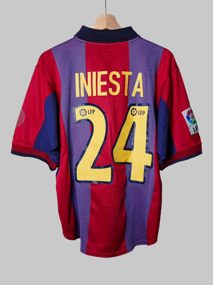 FC Barcelona Home Shirt 2000/01 Iniesta 24 (M)
