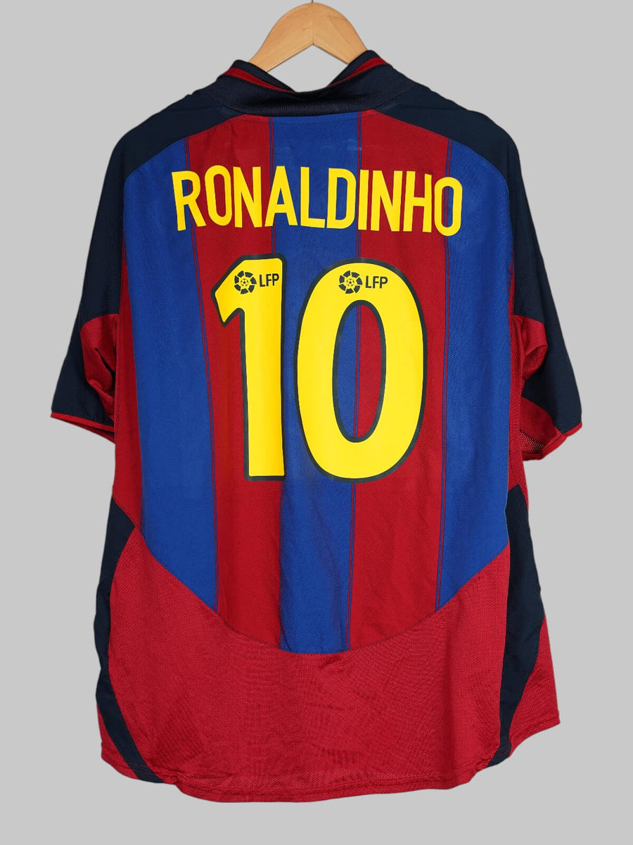 FC Barcelona Home Shirt 2003/4 Ronaldinho 10 (XL)