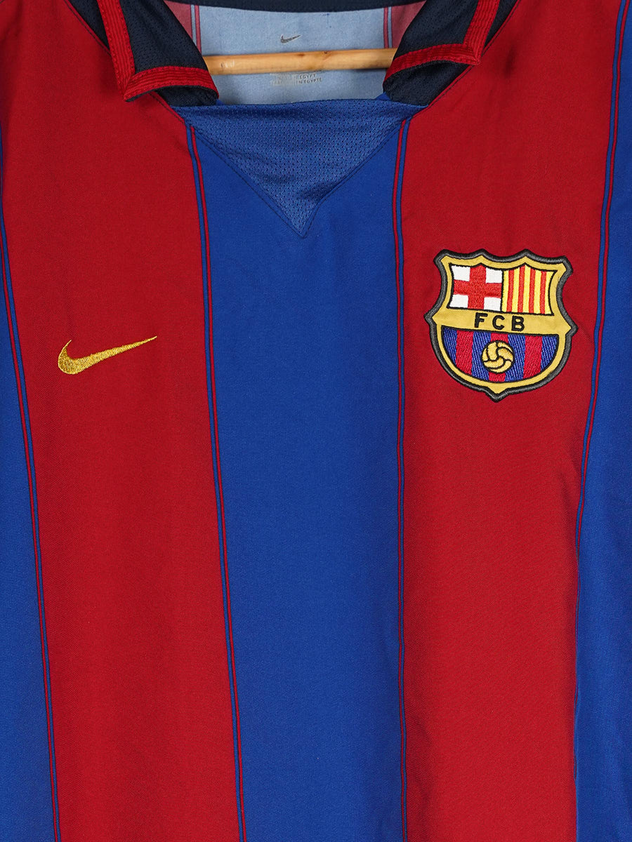FC Barcelona Home Shirt 2003/4 Ronaldinho 10 (XL)