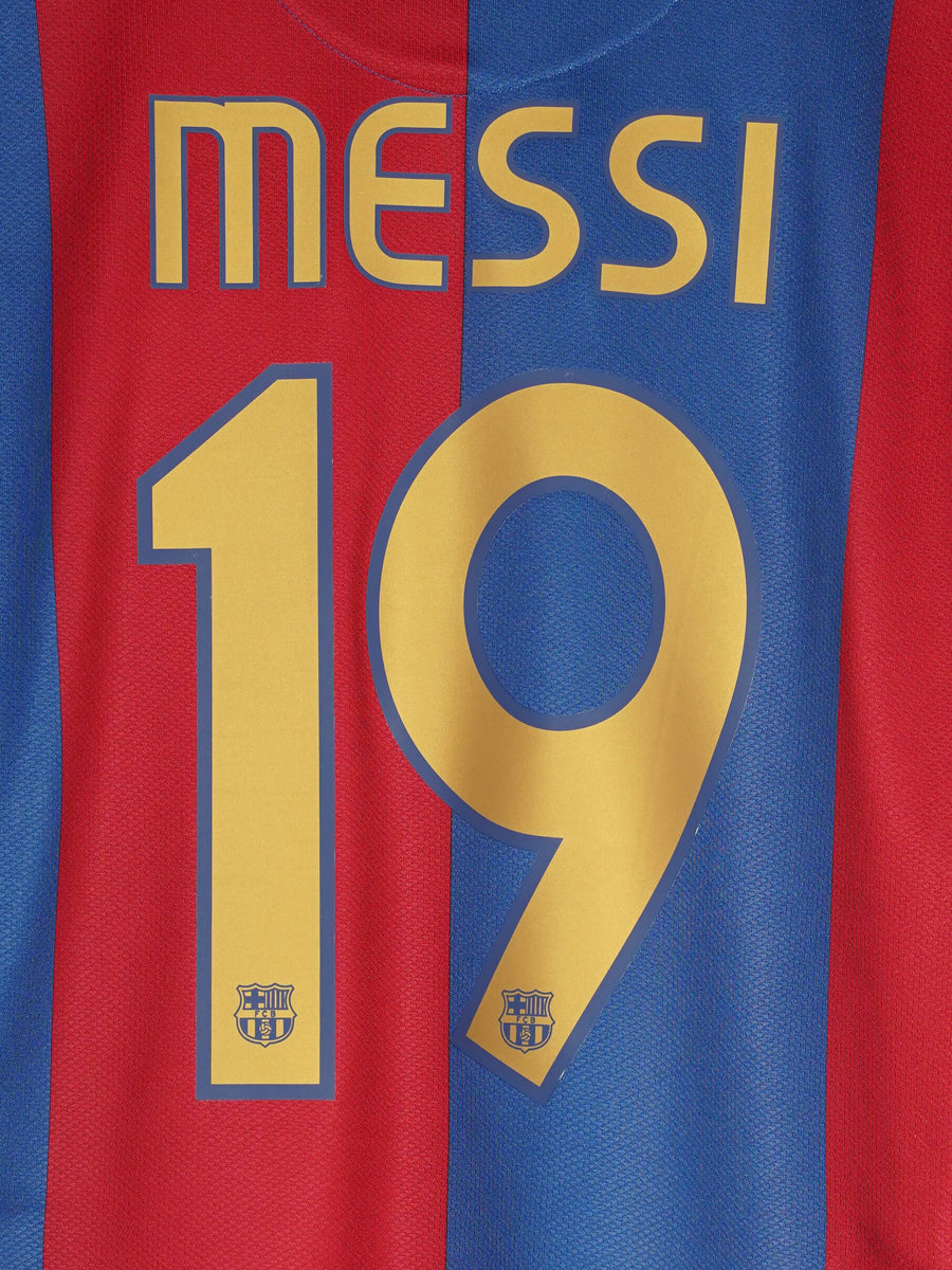 FC Barcelona Home Shirt 2006/7 Messi 19 (L)