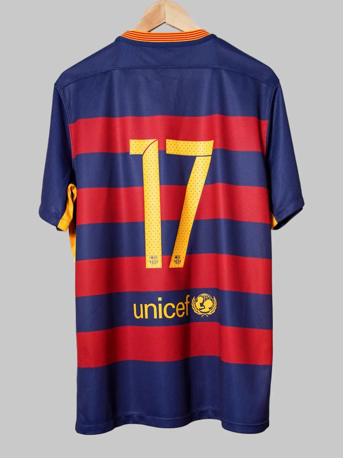 2015/16 FC Barcelona #17 Home Shirt (L) Nike – First11