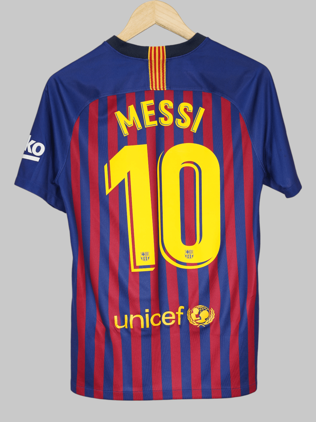 2018/19 Barcelona Messi #10 Home Shirt (S) Nike – First11 2018/19 Barcelona Messi #10 Home Shirt (S) Nike – First11