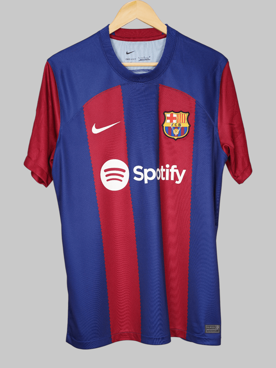 FC Barcelona Home Shirt 2023/24 Gavi 6 (L)