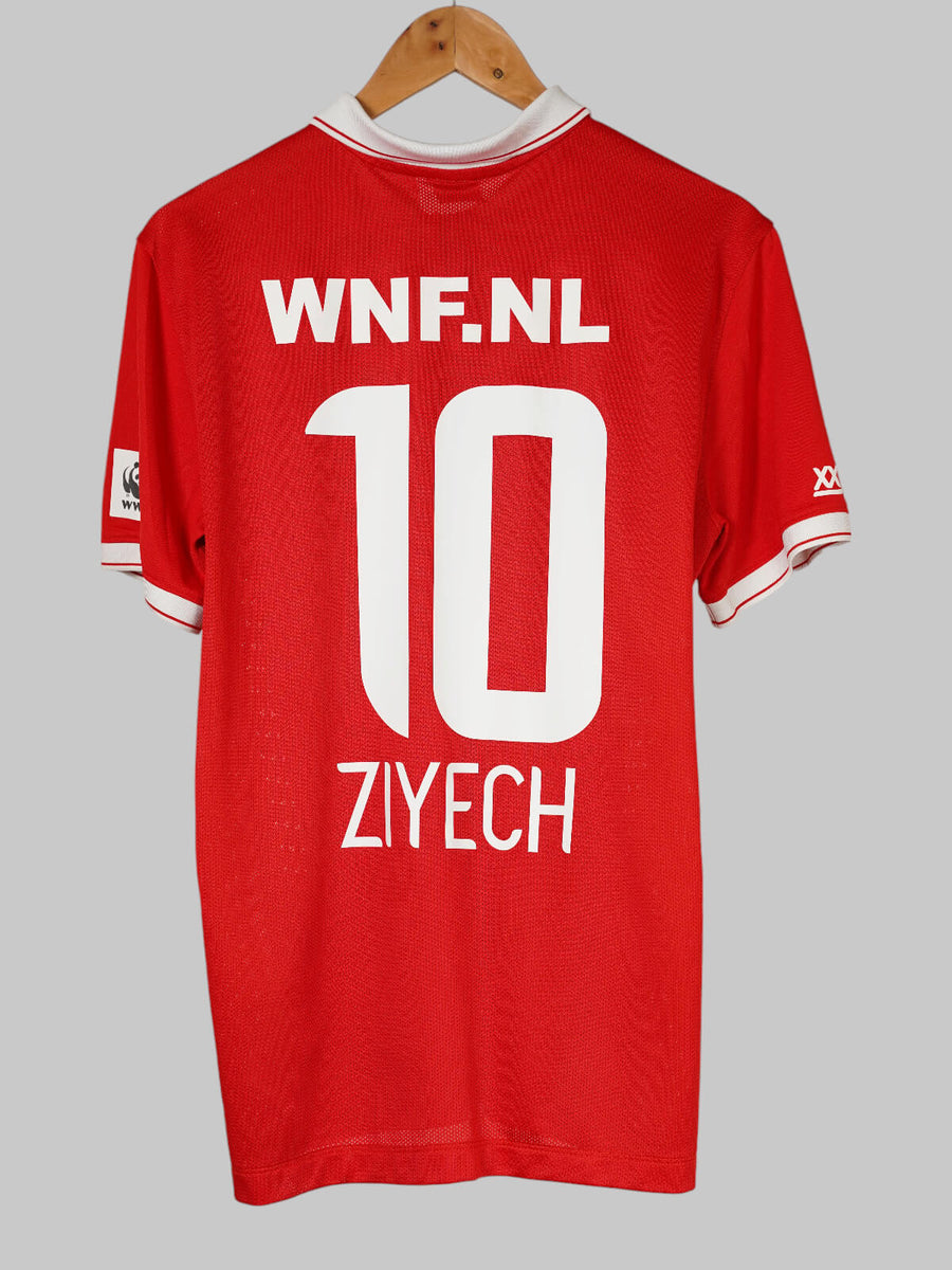 FC Twente Home Shirt 2014/15 Player Issue Ziyech 10 (L)