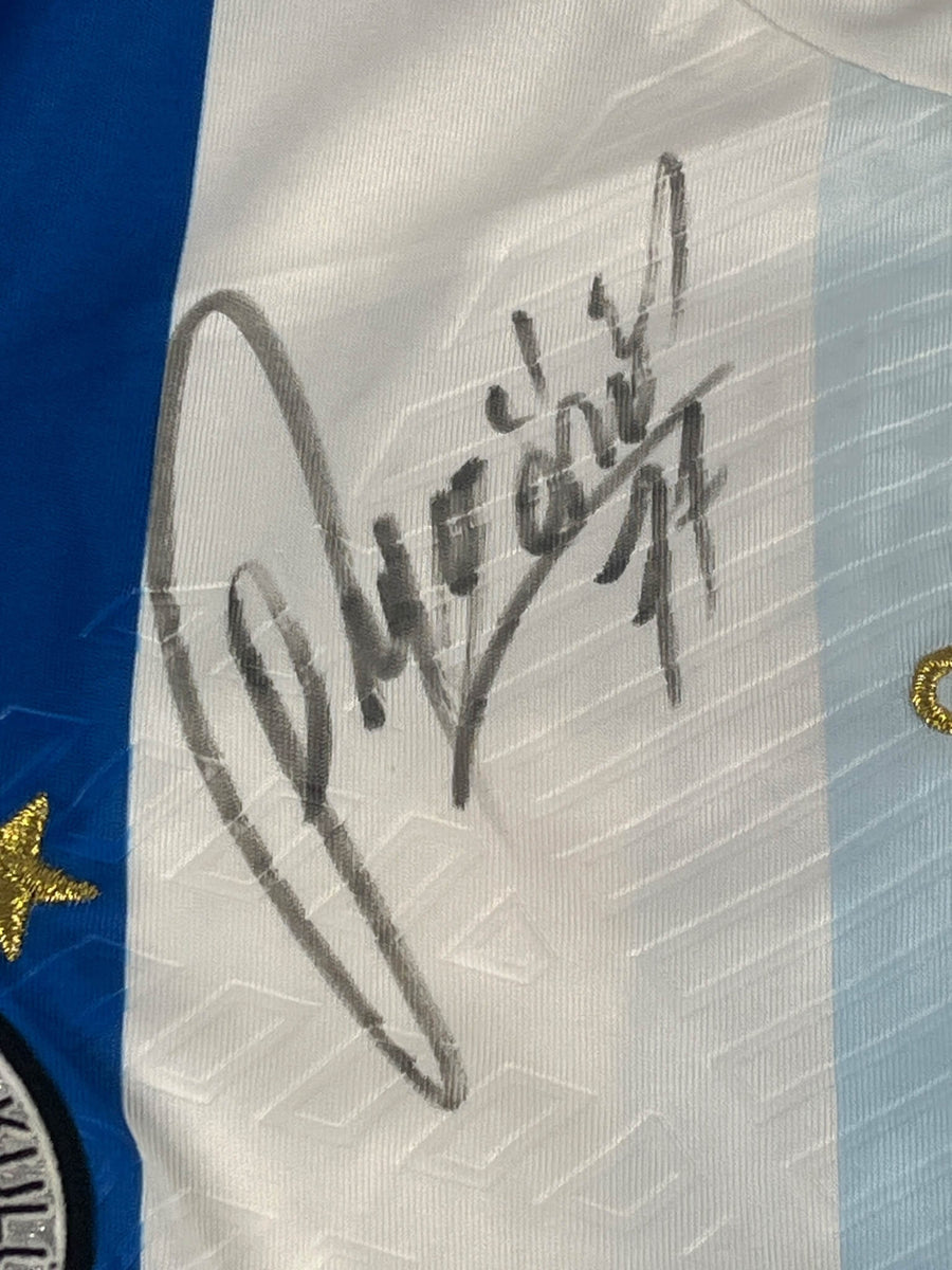 Fenerbahce Away Shirt 2011/12 Gökhan 77 Signed (XL)