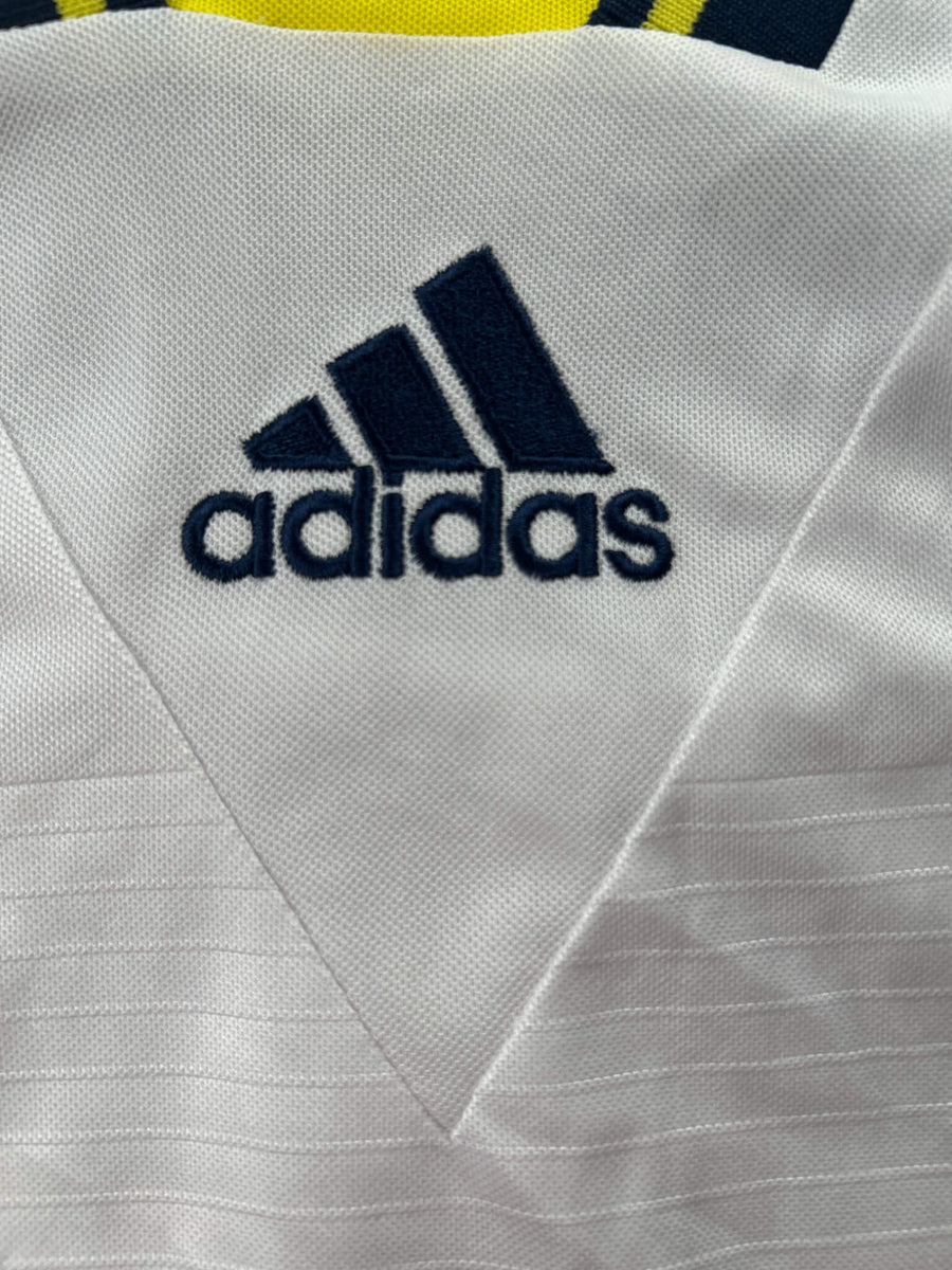 Fenerbahce Away Shirt 2013/14 Kuyt 11 (L)