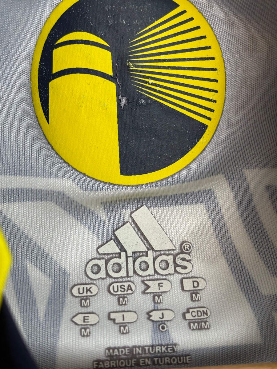 Fenerbahce Home Shirt 2013/14 Emenike 29 (M)