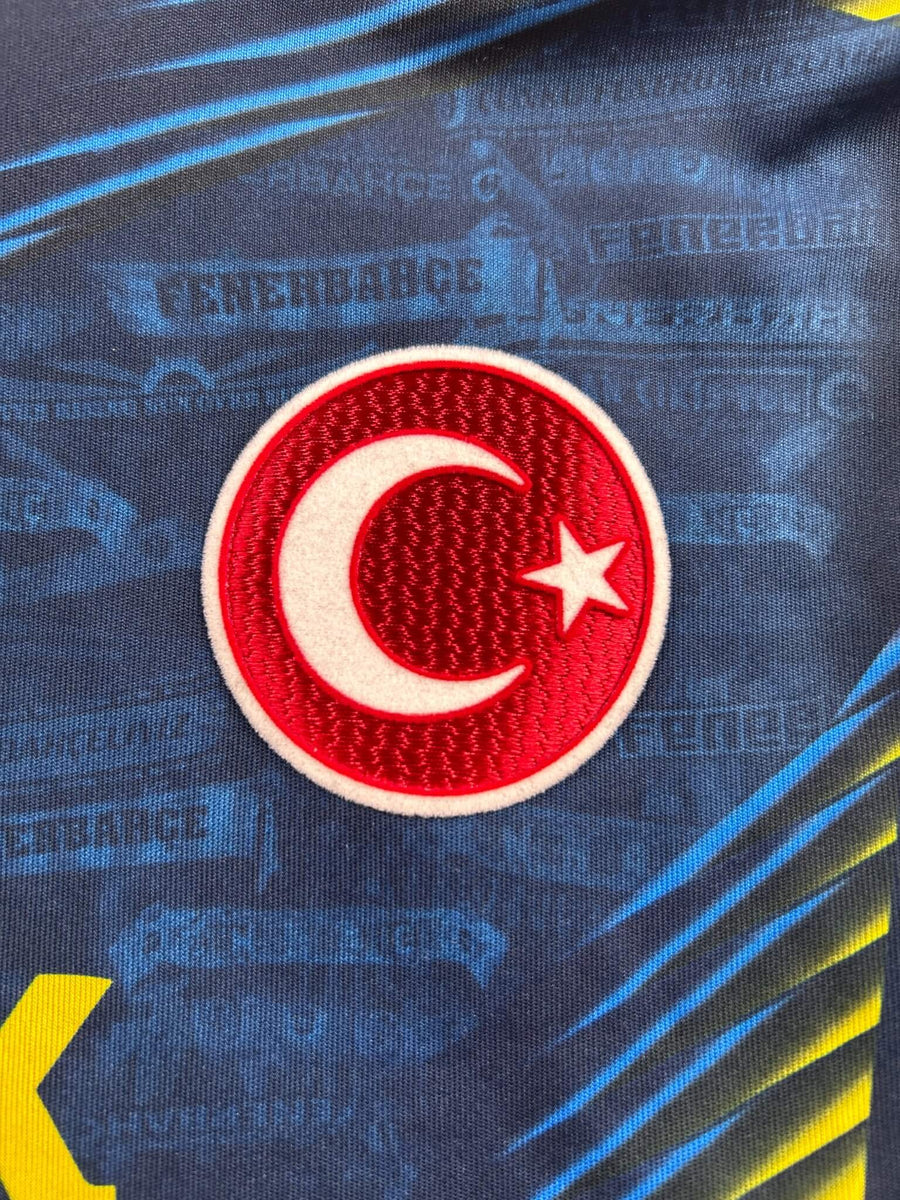 Fenerbahce Third Shirt 2013/14 Kuyt 11 (M)