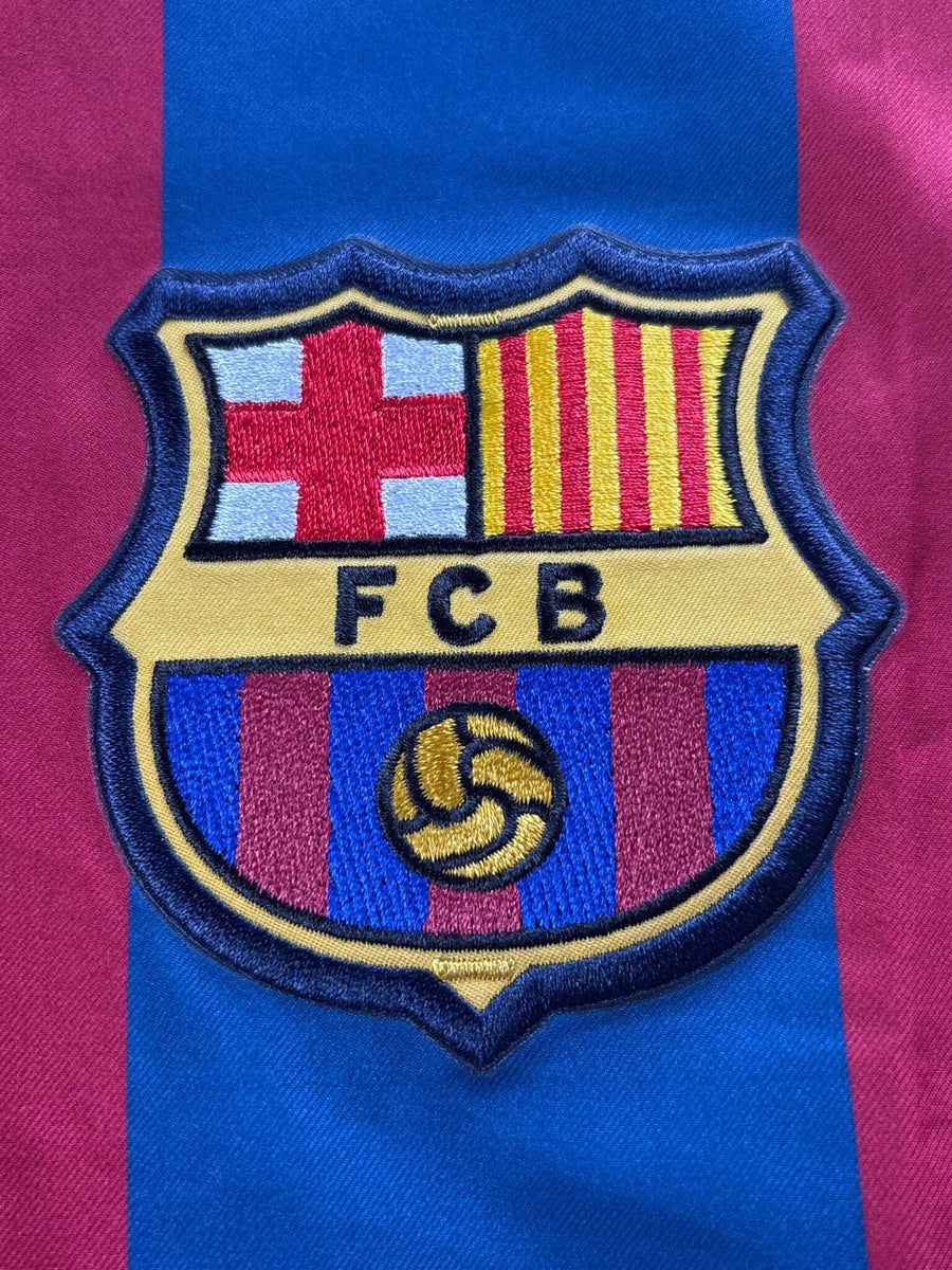 2005/6 Barcelona Messi #30 Home Shirt L/S Reissue (M)