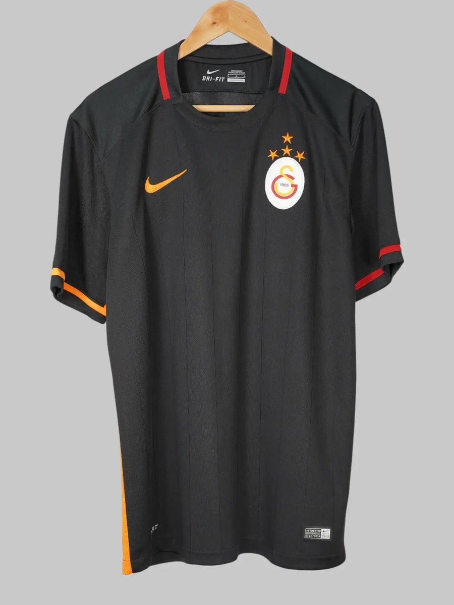 Galatasaray Away Shirt 2015/16 Sneijder 10 (L)